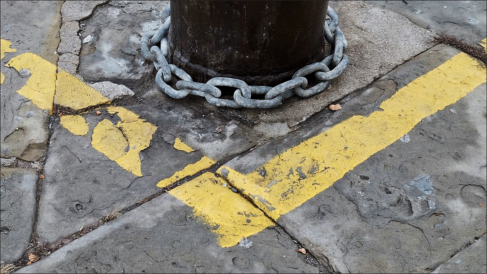 Molo Audace fragments