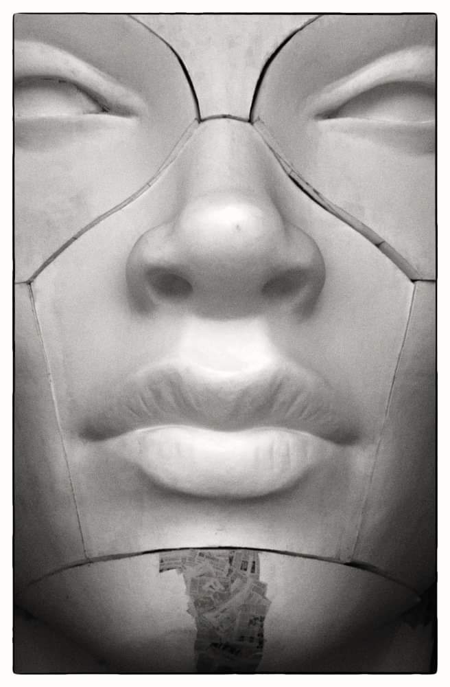 Capolavori in cartapesta. Hangar Carnevale Viareggio