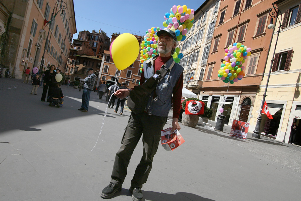 Volete un palloncino???