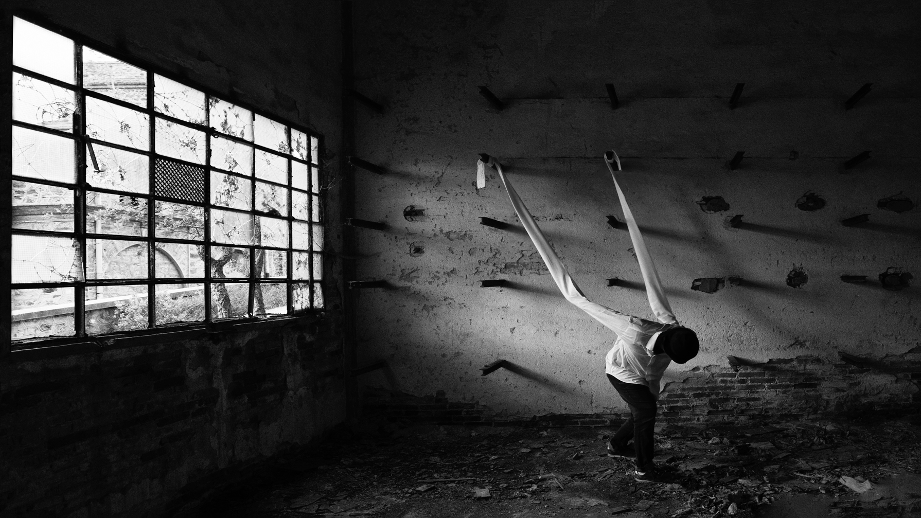 Don�t Leave Me Now