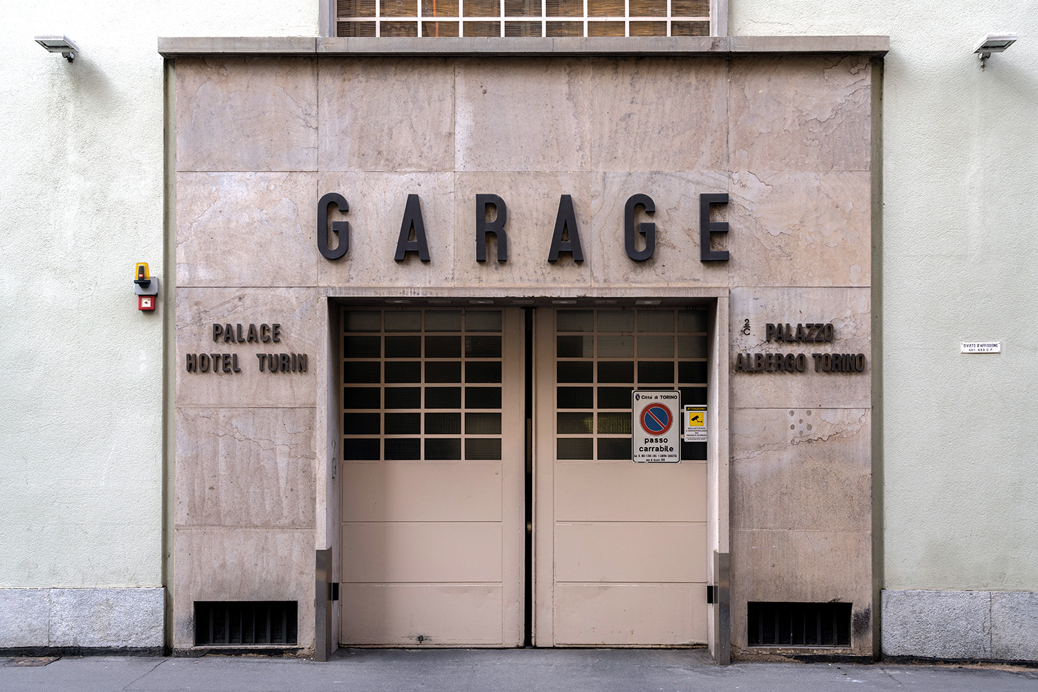 Garage