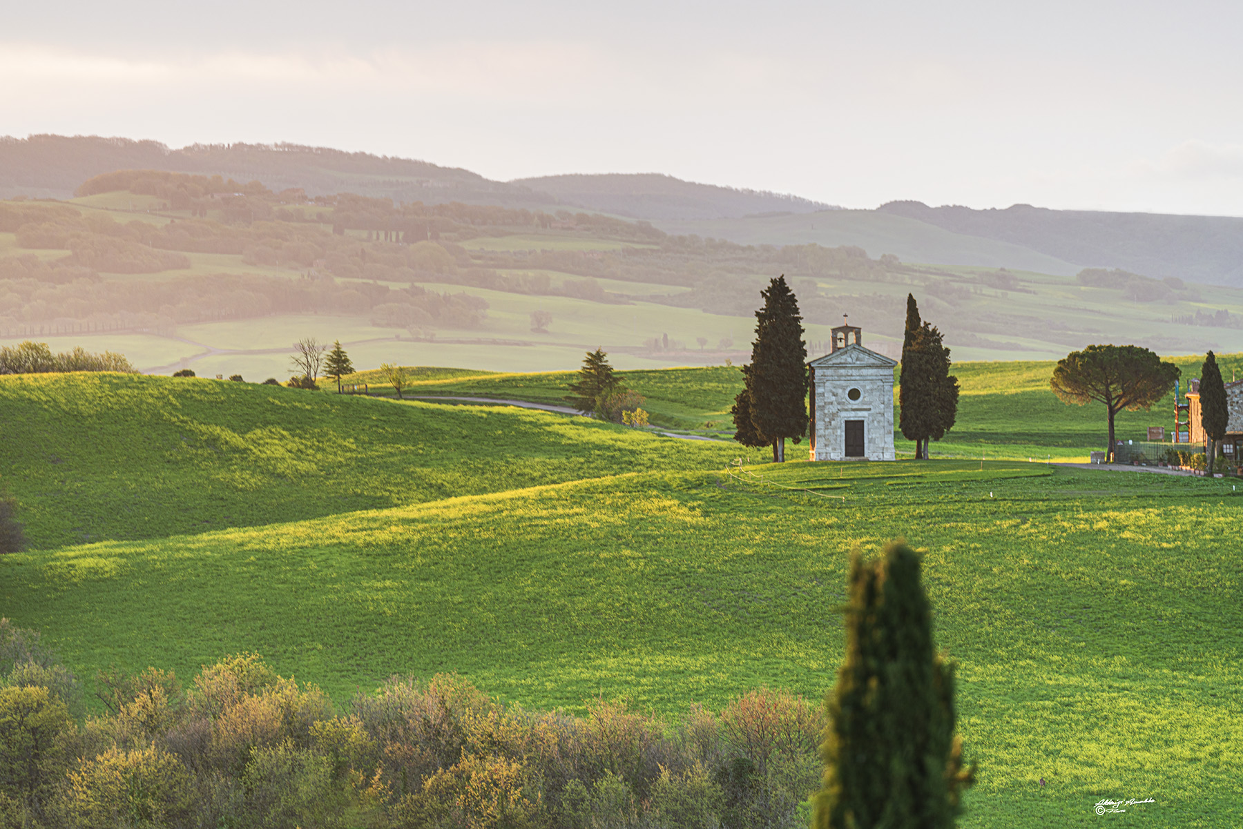 Prime Luci ..Chiesina di Vitaleta ..