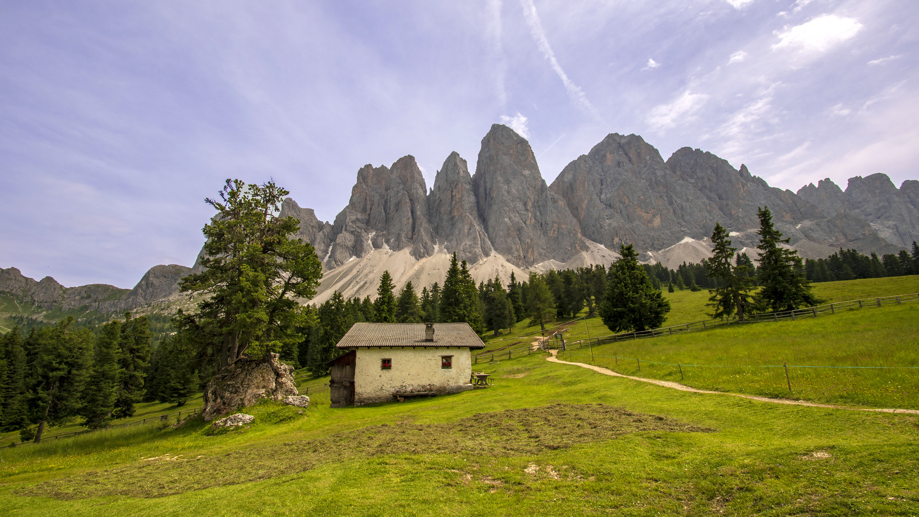Fienagione in alta montagna