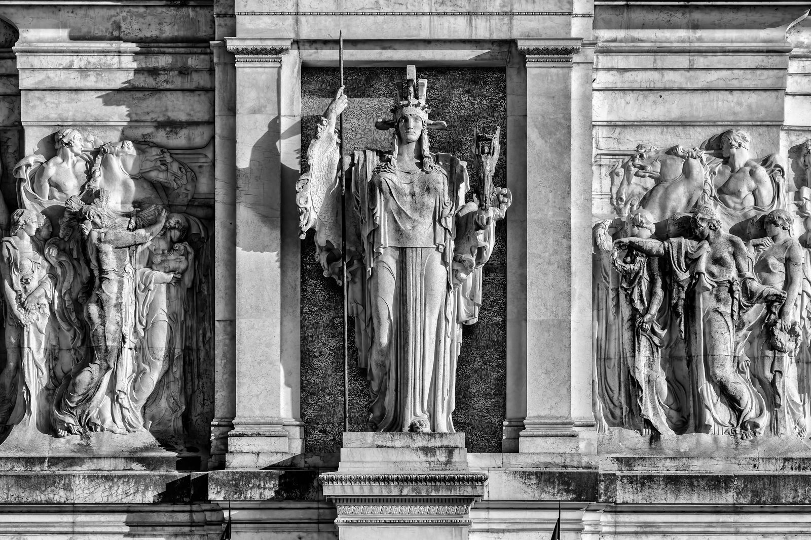 Monumento a Vittorio Emanuele II - Statua di Roma