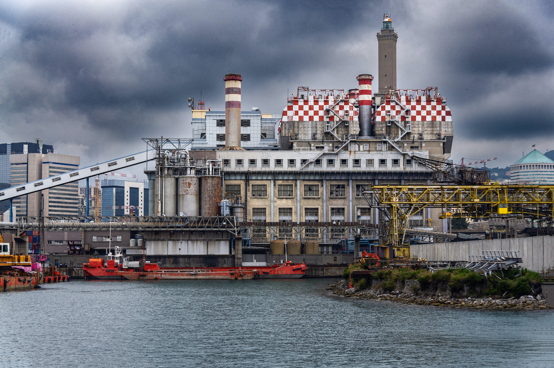 Work on the harbor 2