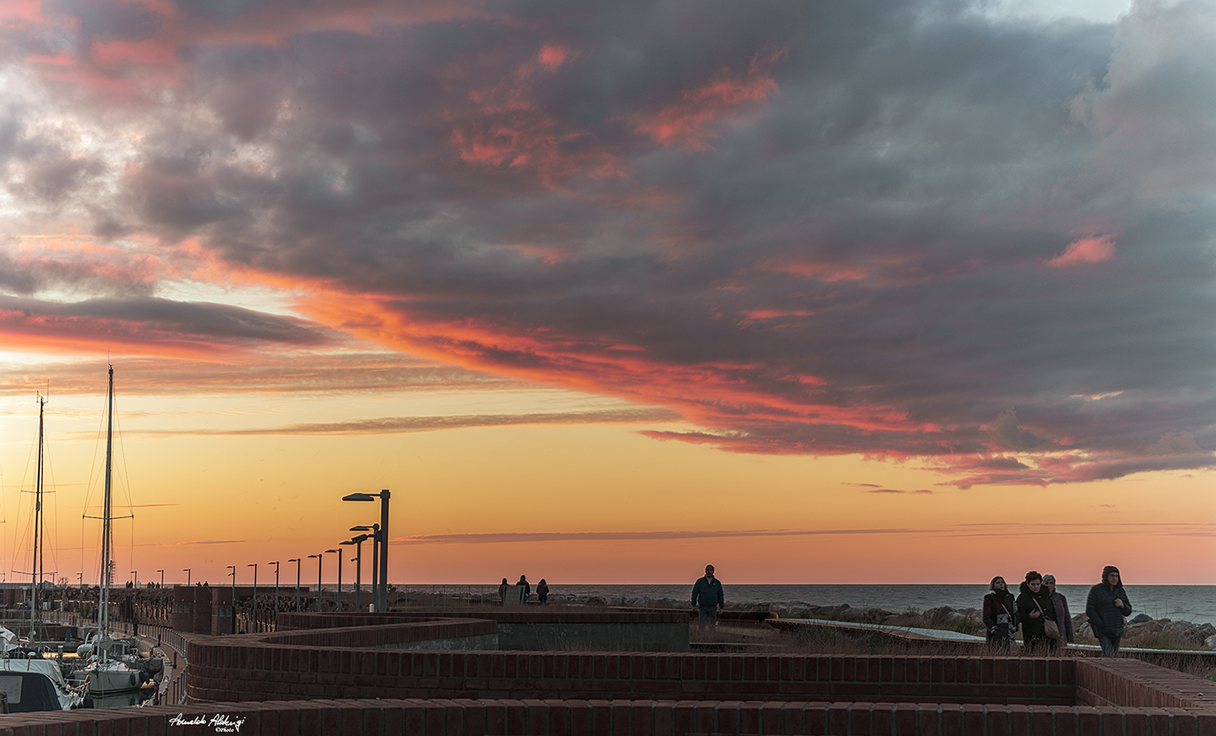 Passeggiando al tramonto sul Porto.. M.di Pisa.