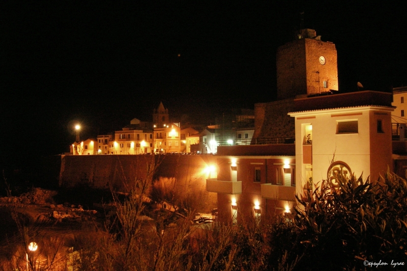 Promontorio con faro