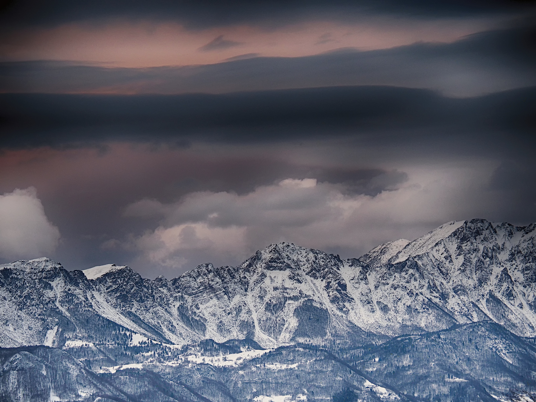 Alba invernale sulle Piccole Dolomiti