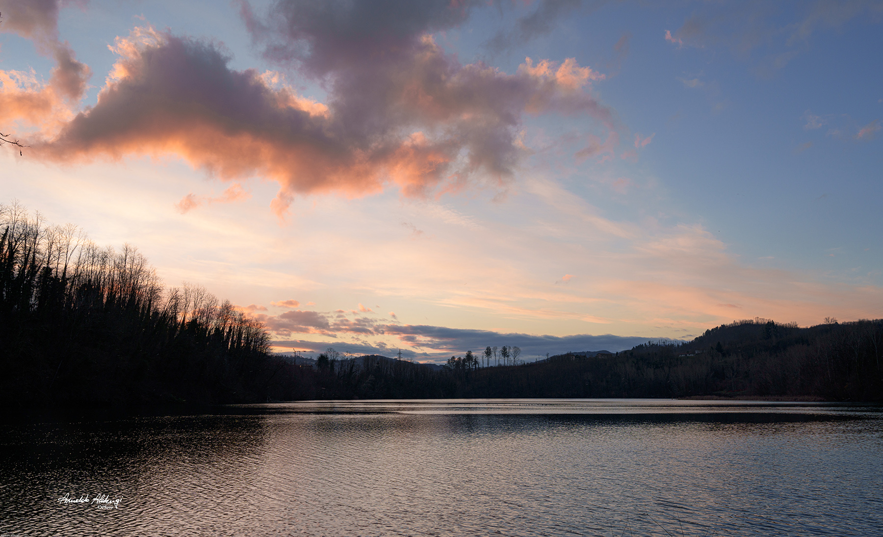 Verso l'alba sul lago..