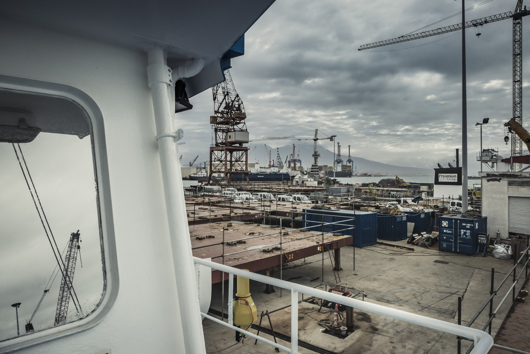 Interno porto-molo 01