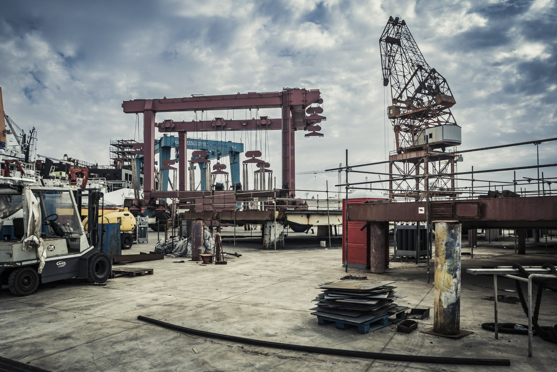 Interno porto - molo 07