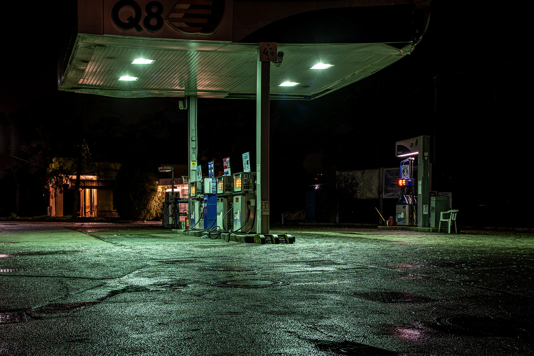 Neon Gas Station by Night_1