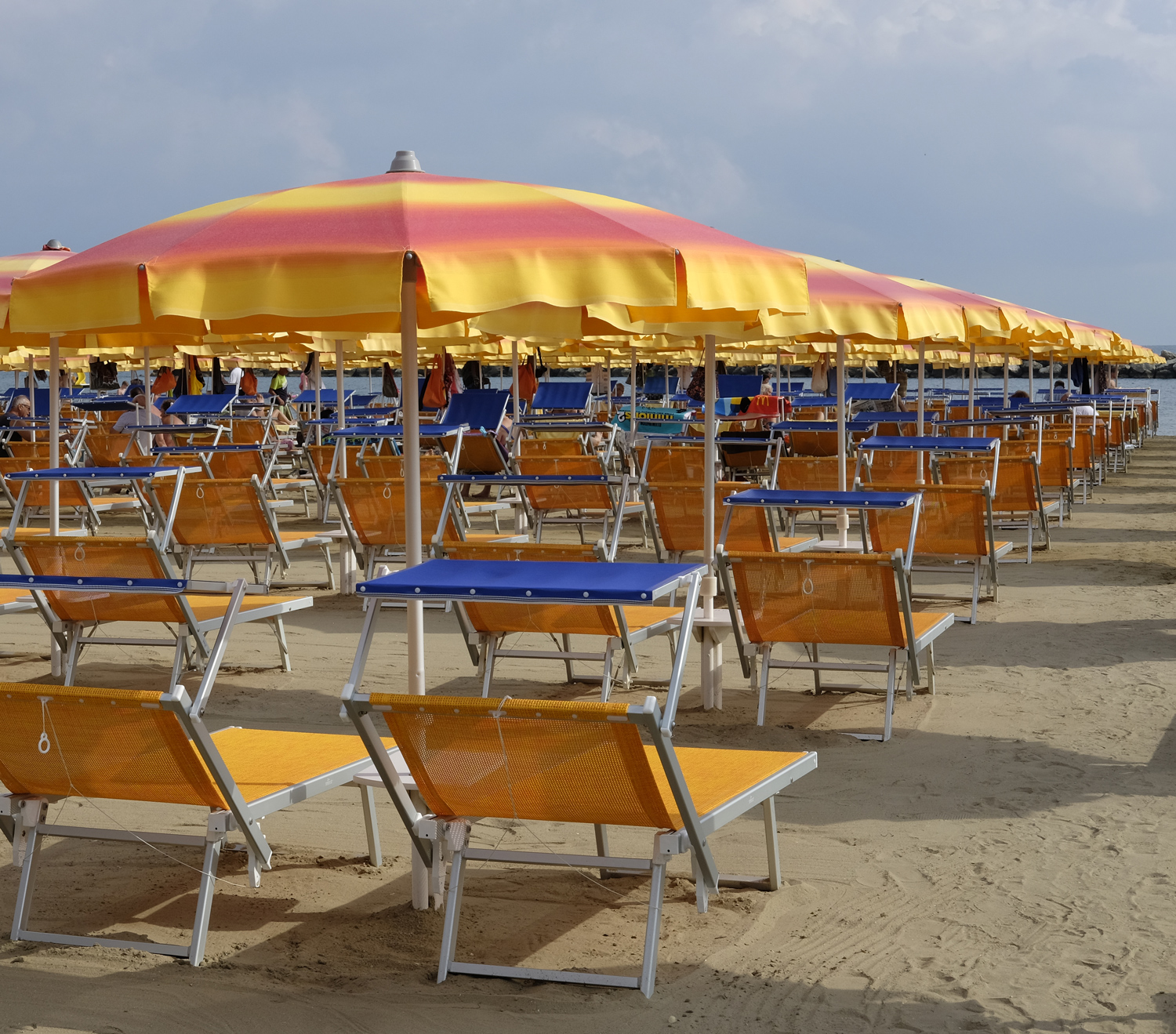 ...in fondo  il  mare...