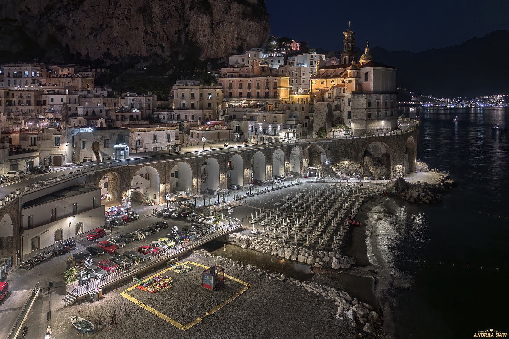 Atrani (NA) - scorcio notturno in "volo" - djimini3