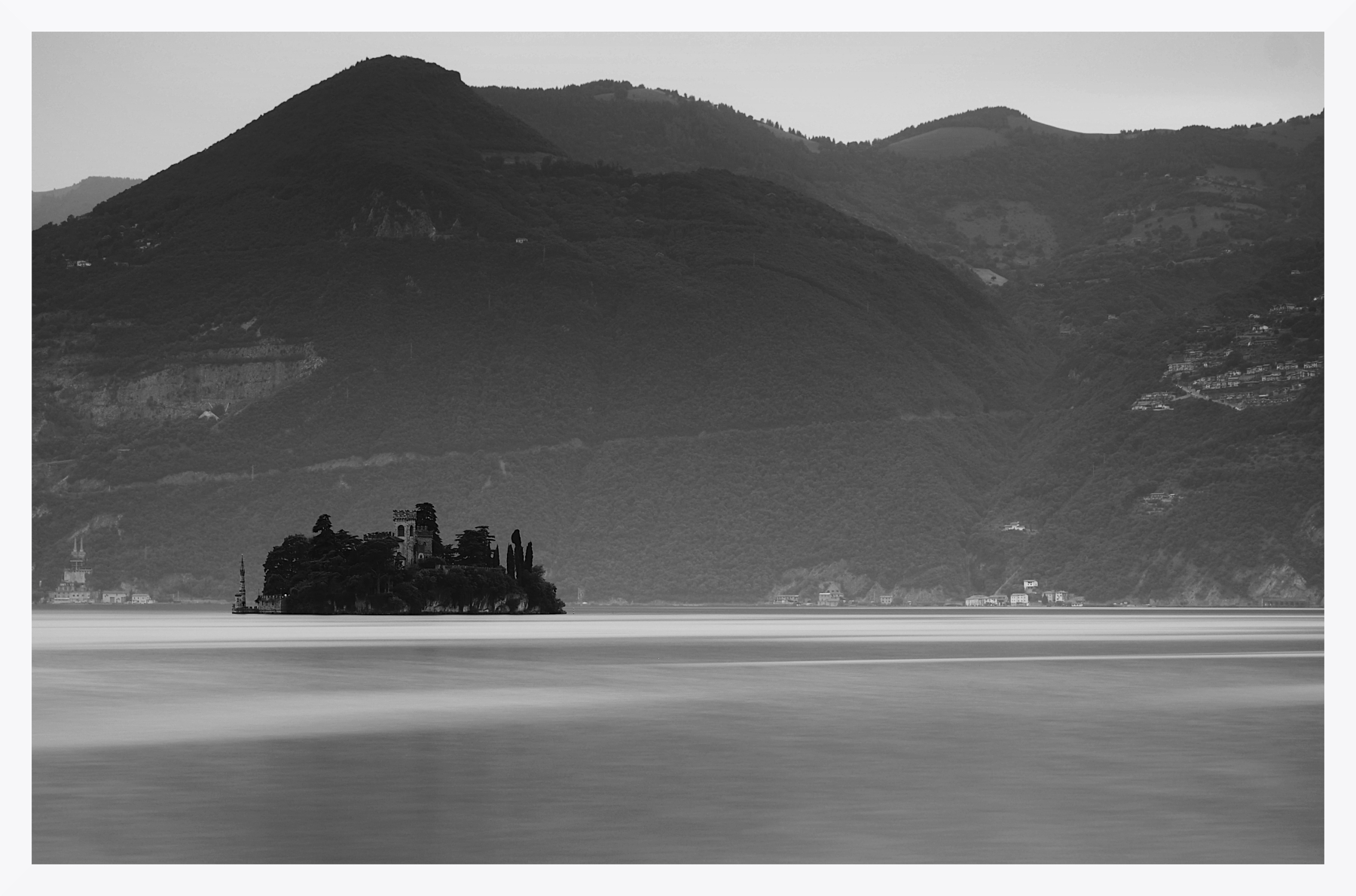 Lago di Iseo: Castello dell'isoletta di Loreto