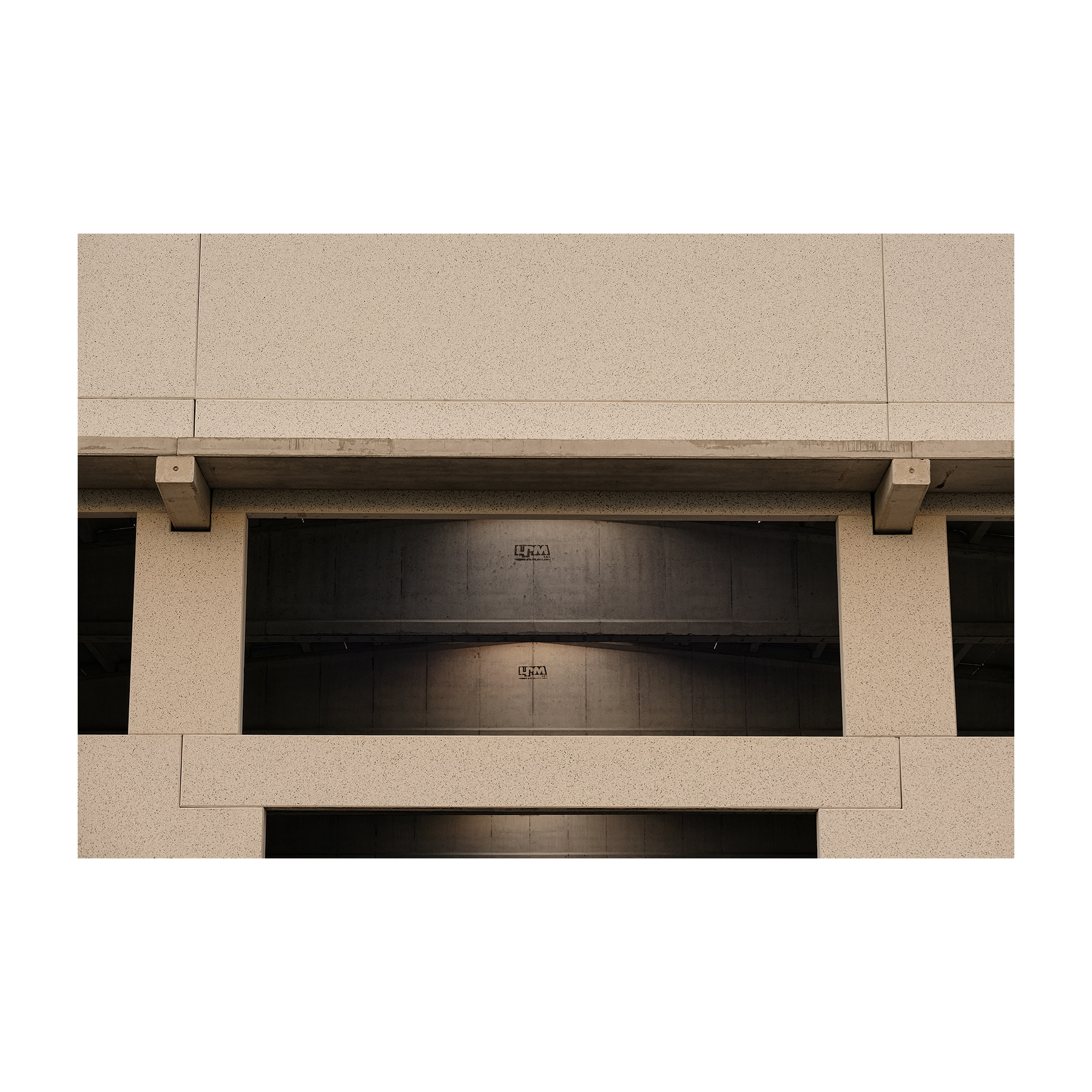 Dalla strada - Prefabbricato