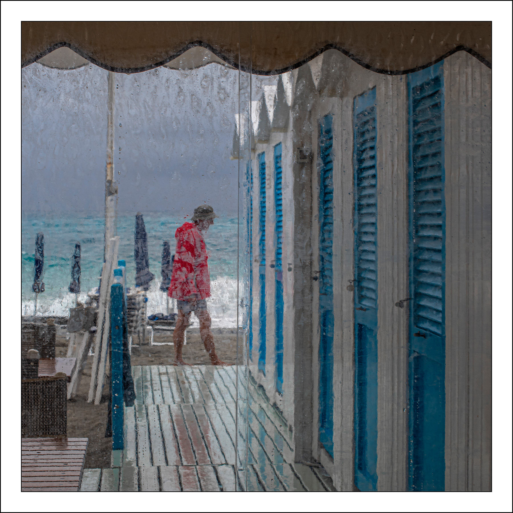 La pioggia e il bagnino