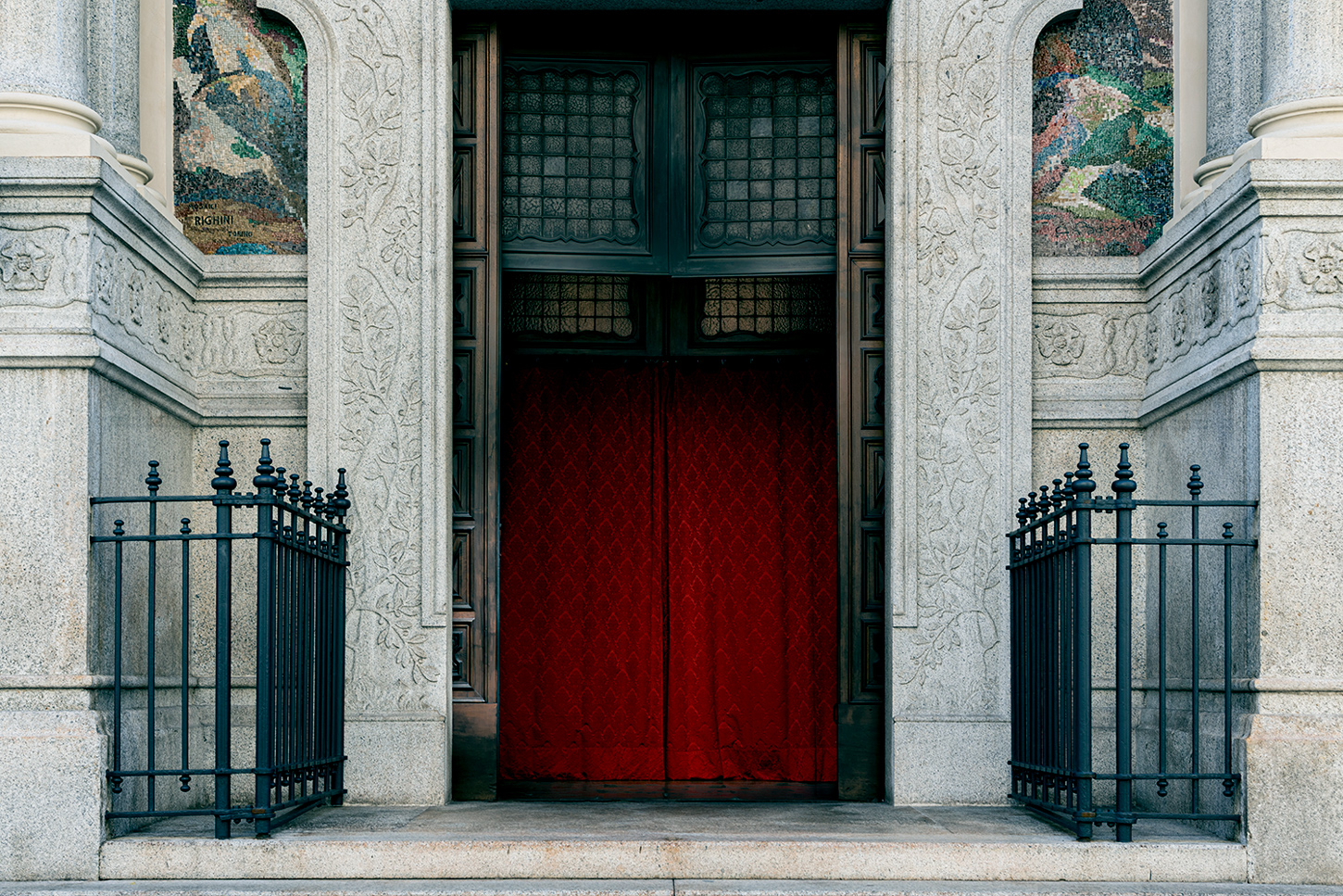 L'ingresso della Chiesa