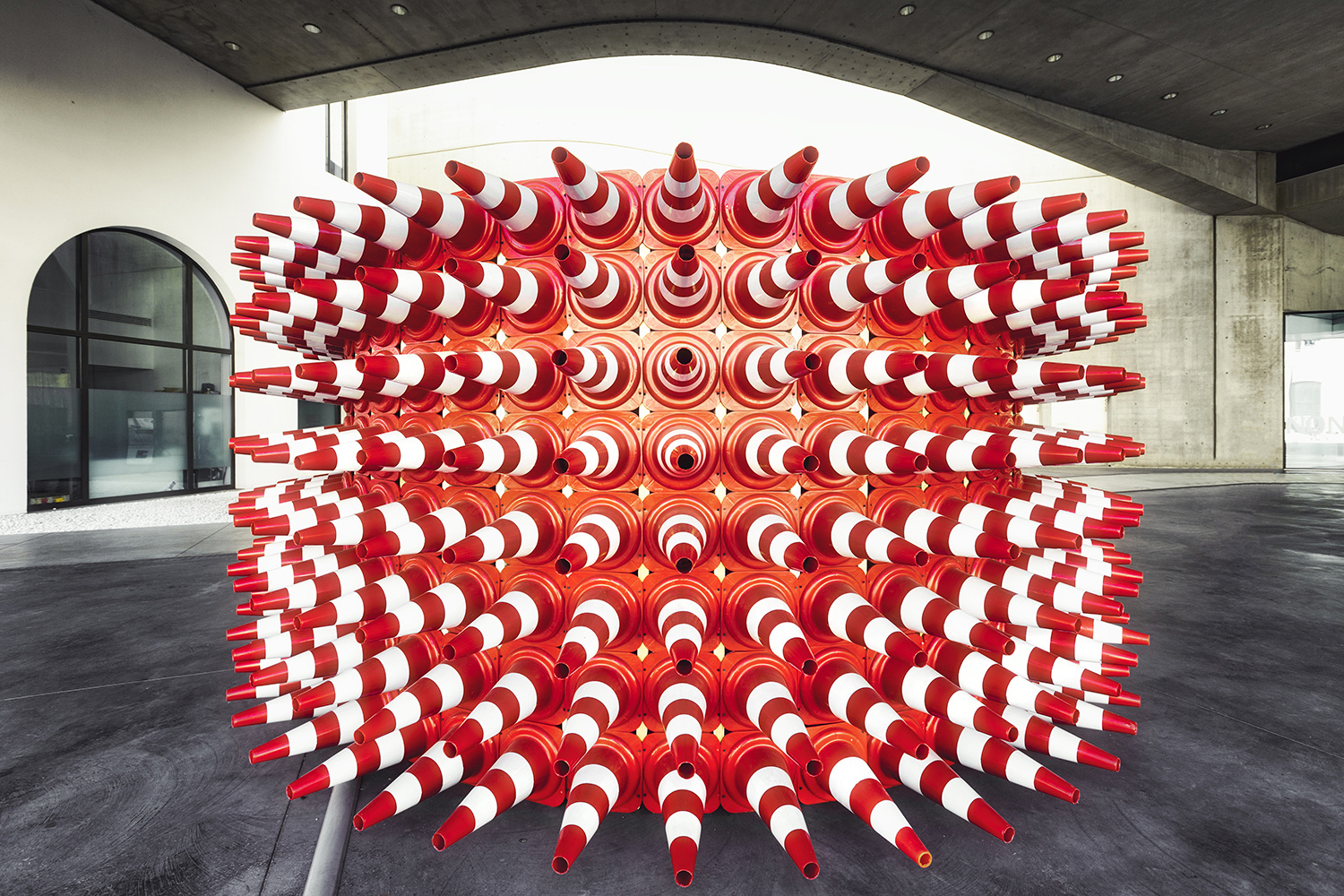 from the Global Border to the Border Neighbourhood