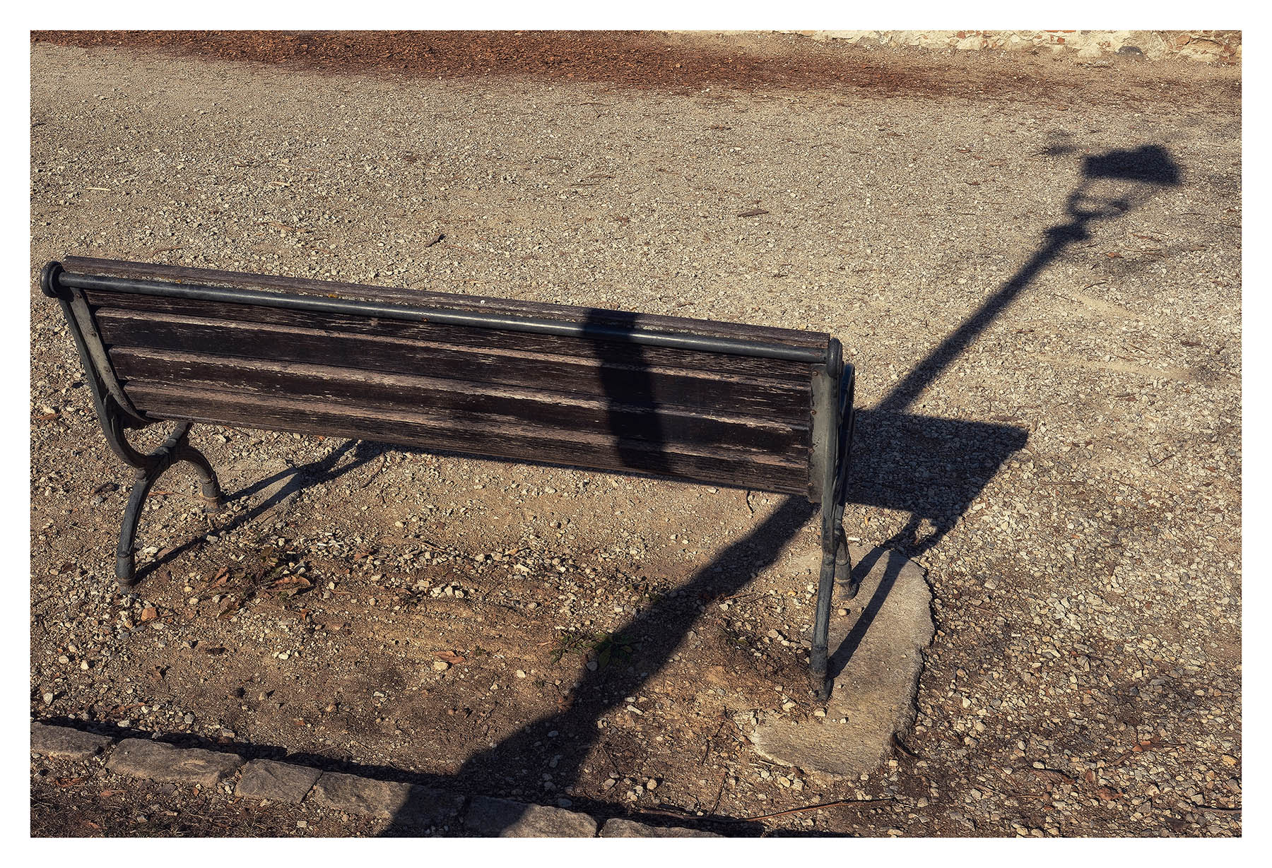 All'ombra della Luce