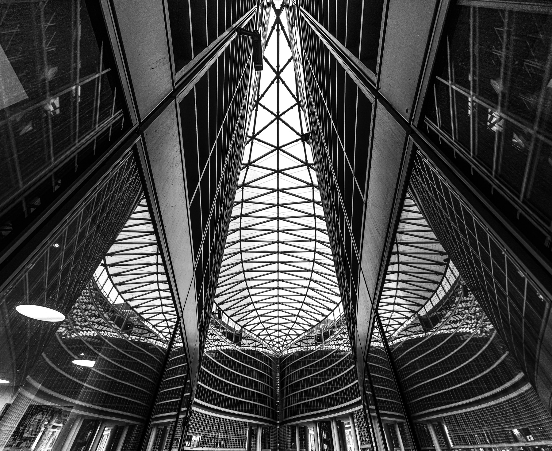 Piazza citt� di Lombardia