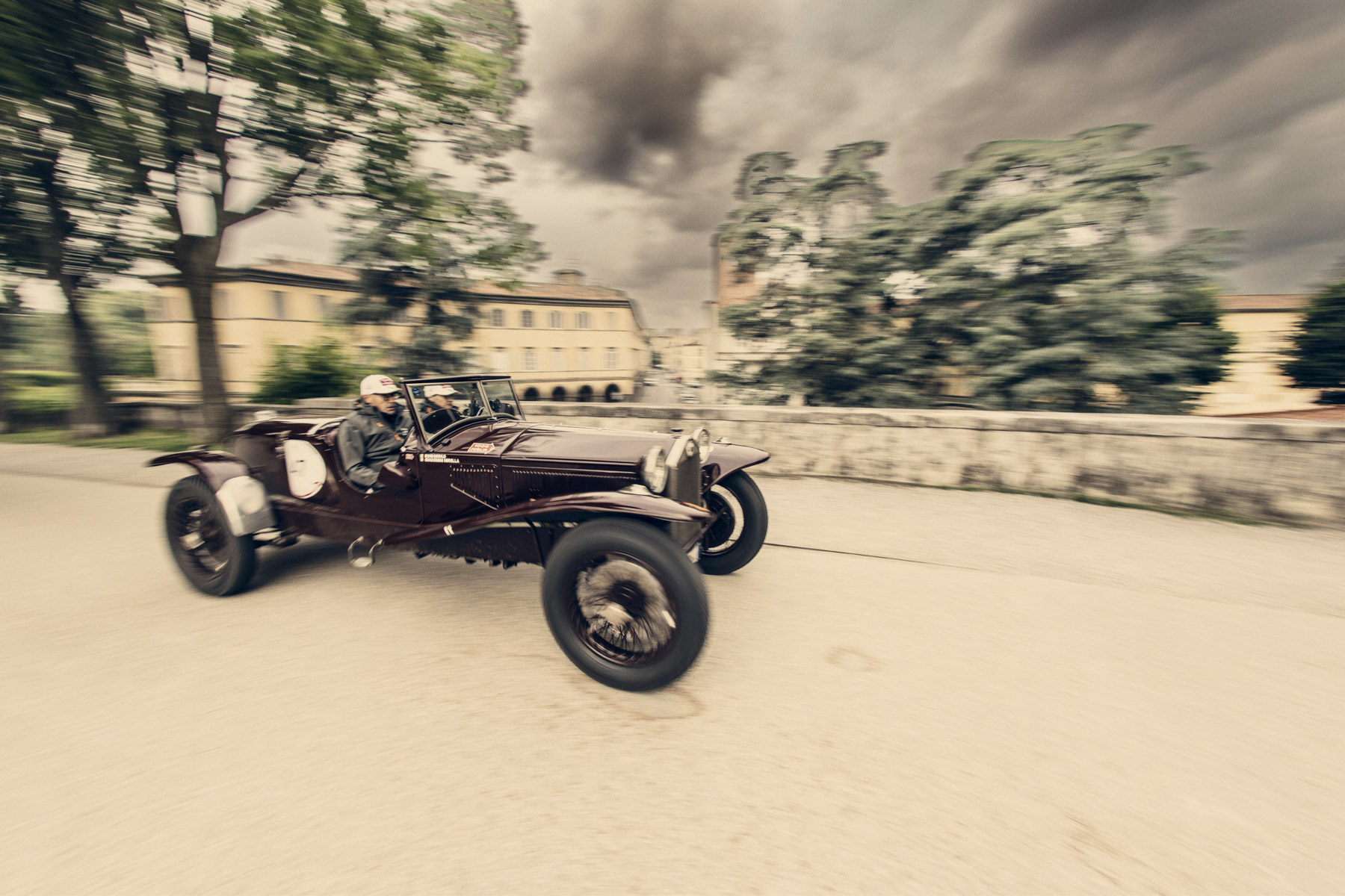 Una su Mille(Miglia)