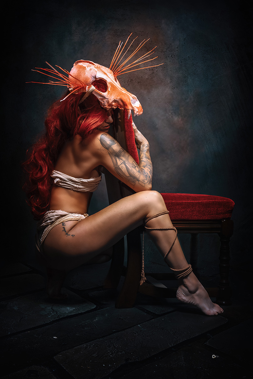 ��� RED ISTINCT ���