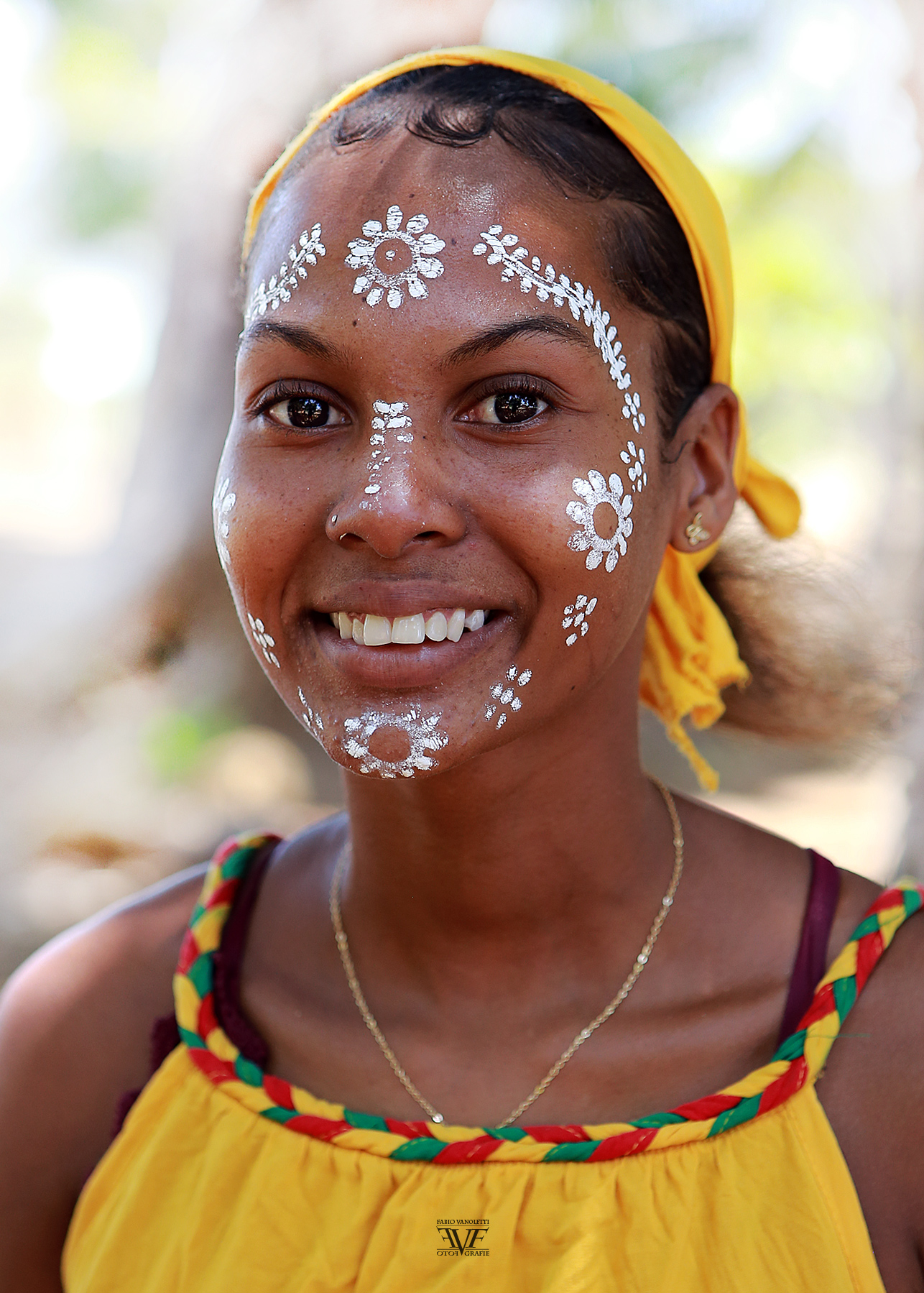 ::: D O N N A M A L G A S C I A :::