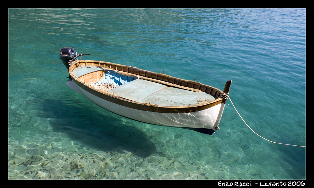 barchetta solitaria... levanto