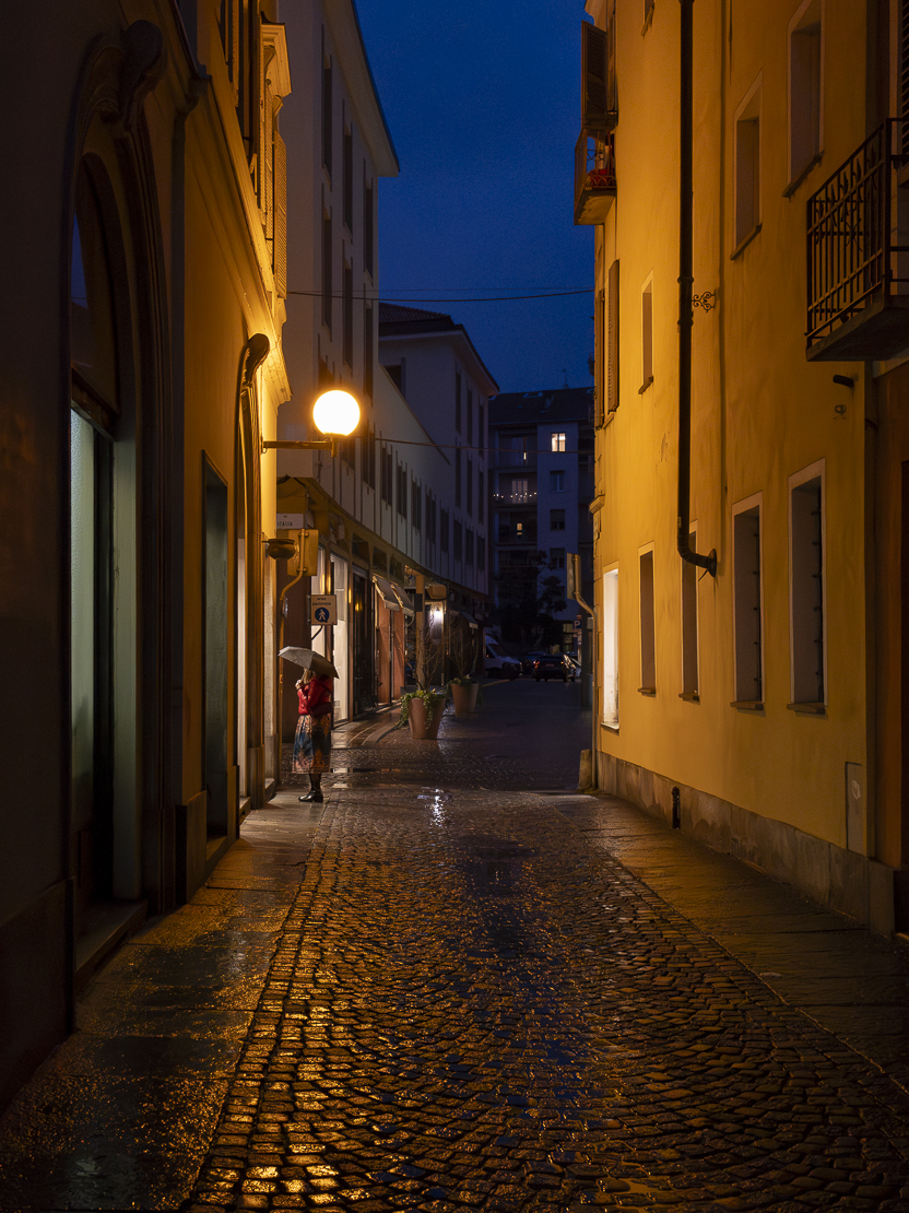 Sotto la pioggia . 2