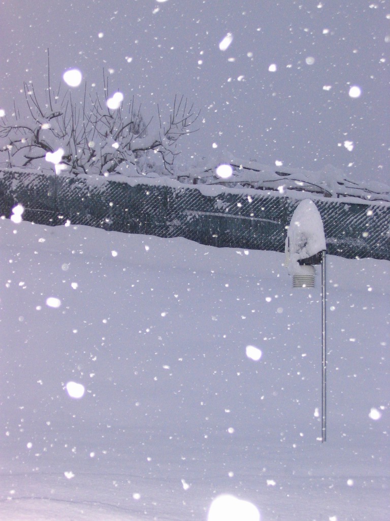 Stazione sotto la neve