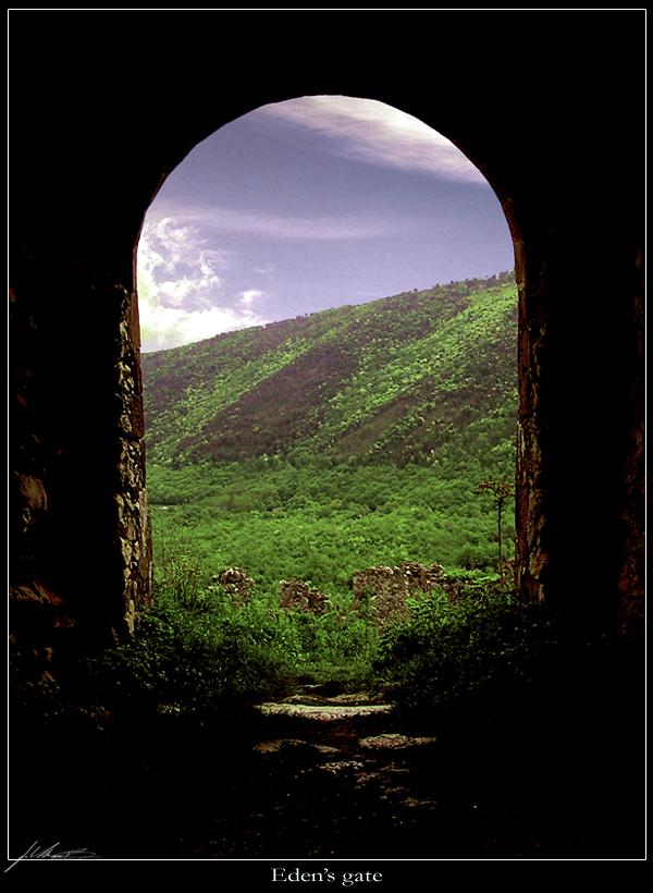 eden's gate