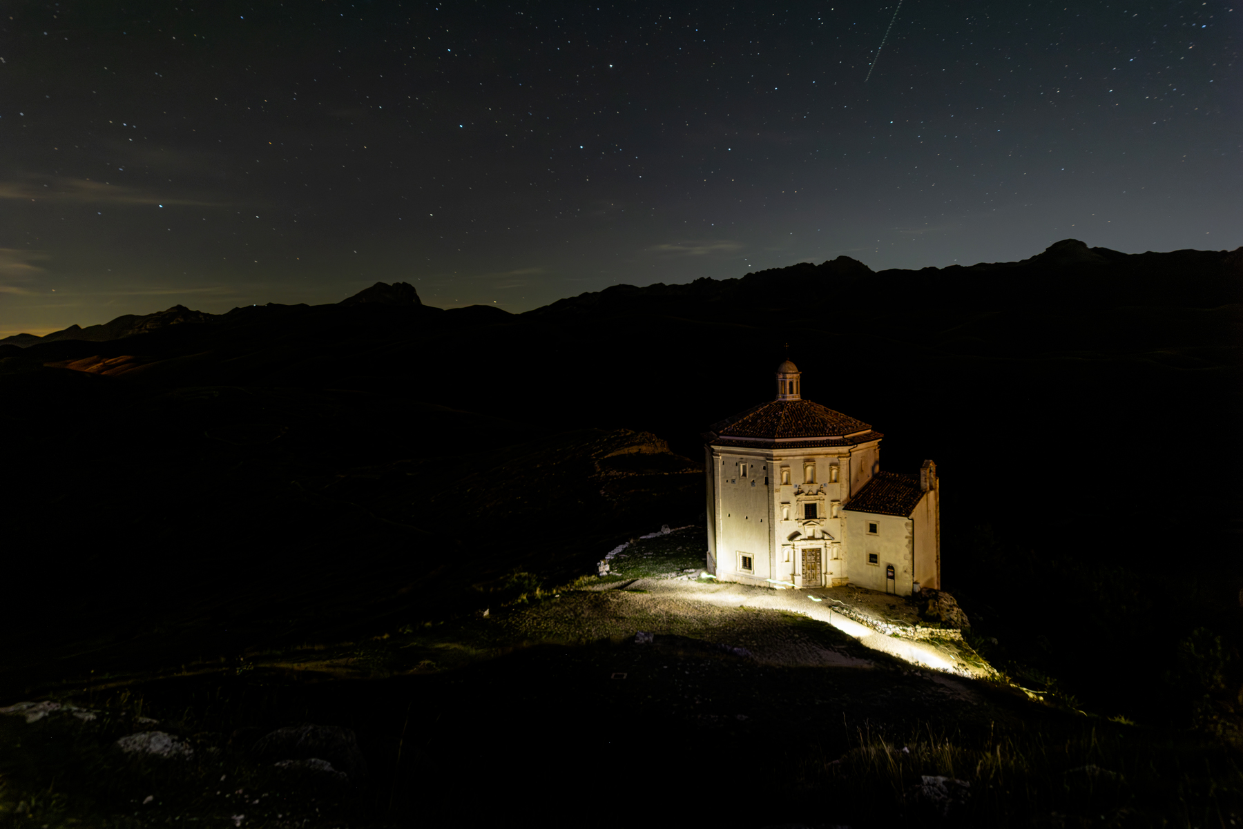 Chiesa di Santa Maria della Piet� - Rocca Calascio (AQ)