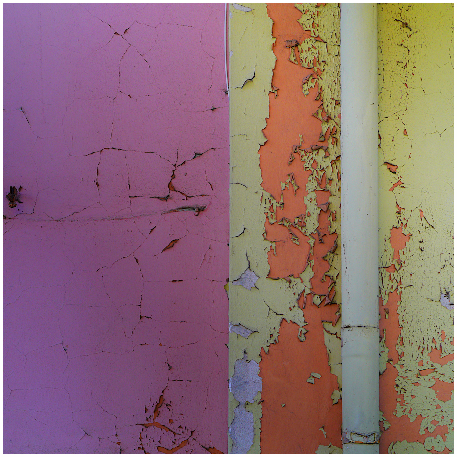 dettaglio di muro scrostato