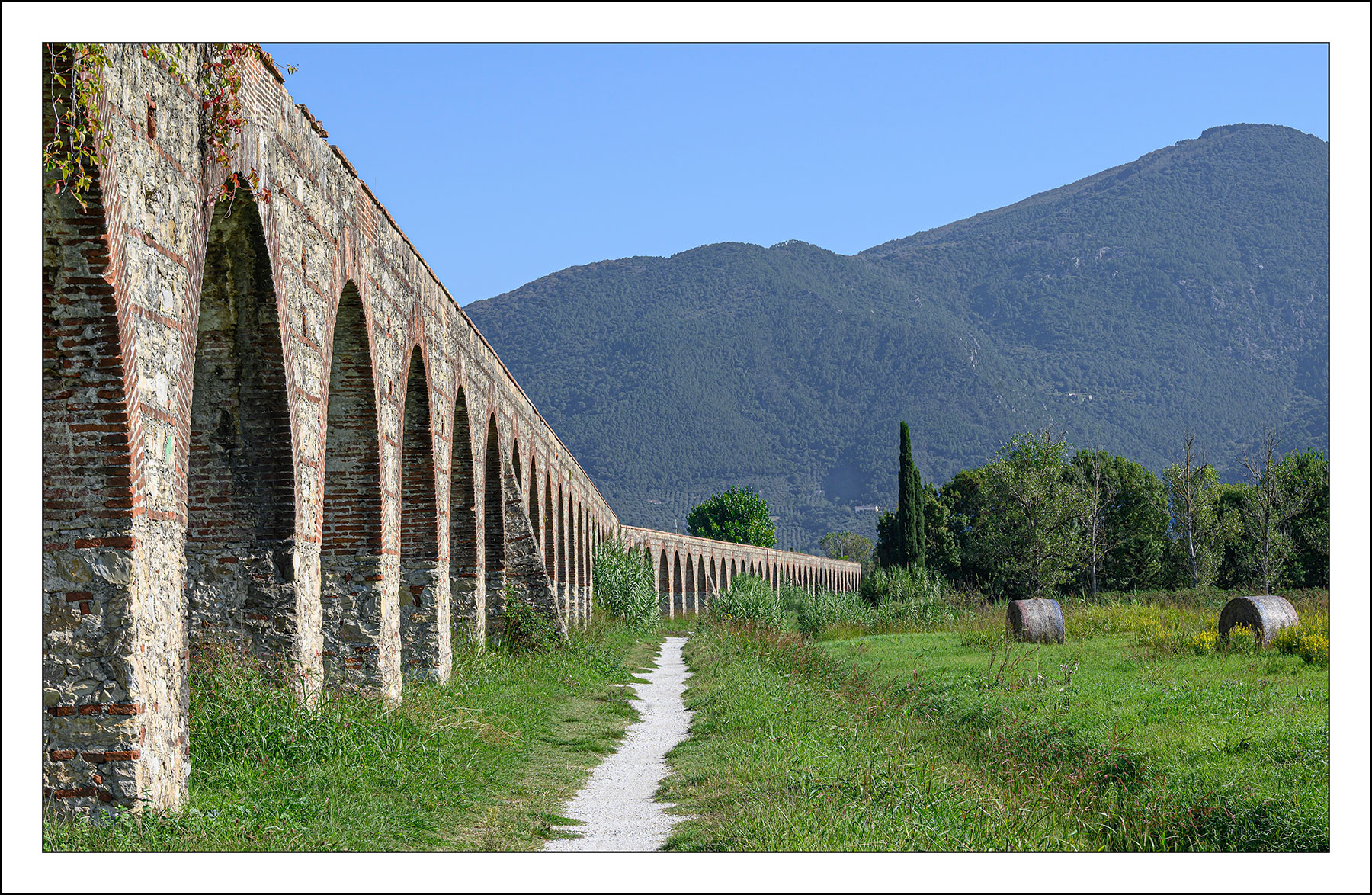 L'acquedotto L'acquedotto