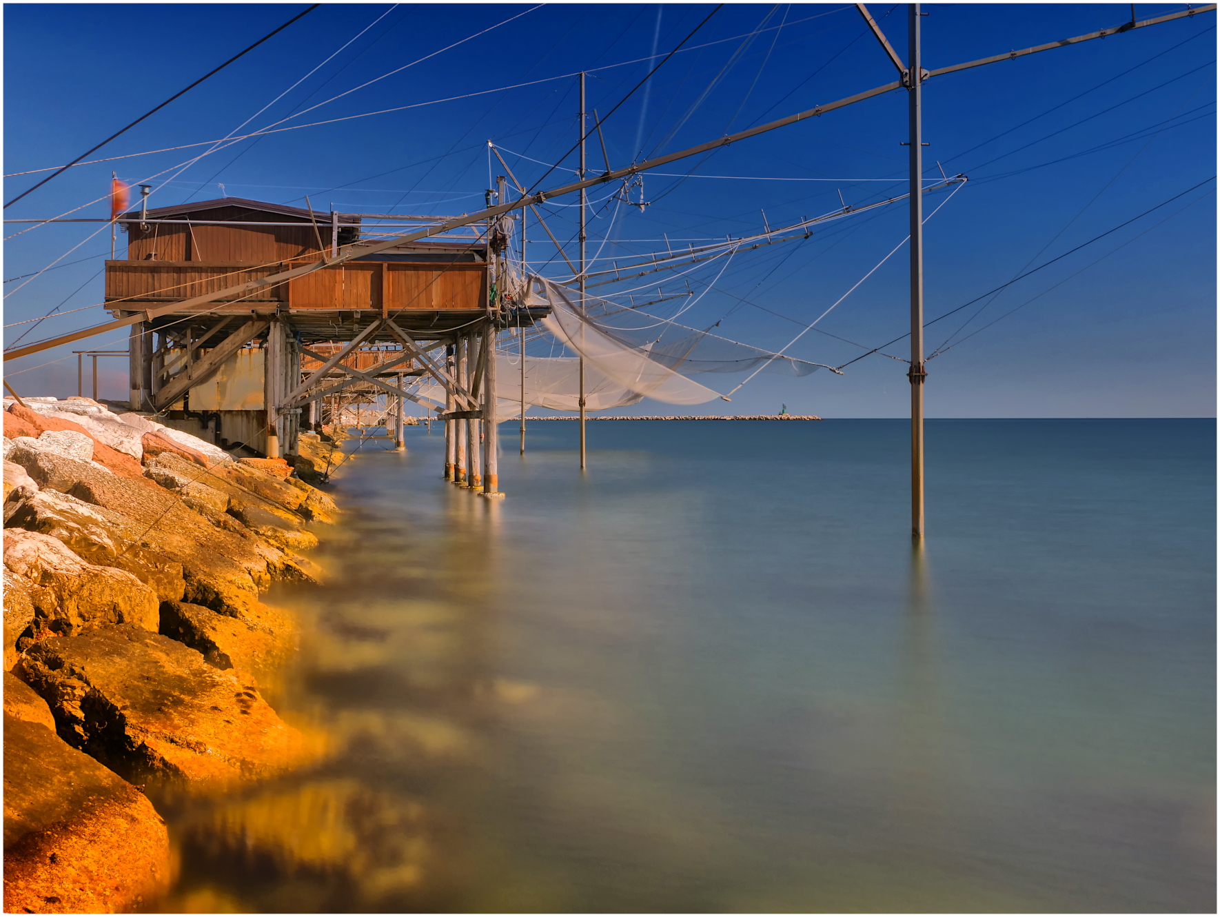 casoni da pesca sulla diga