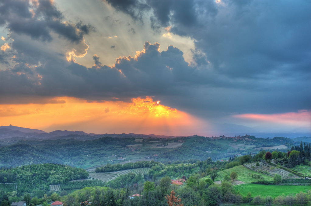 TEMPORALE AL TRAMONTO HDR CON NIKON D70