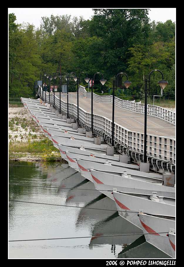Il ponte di barche sul Ticino