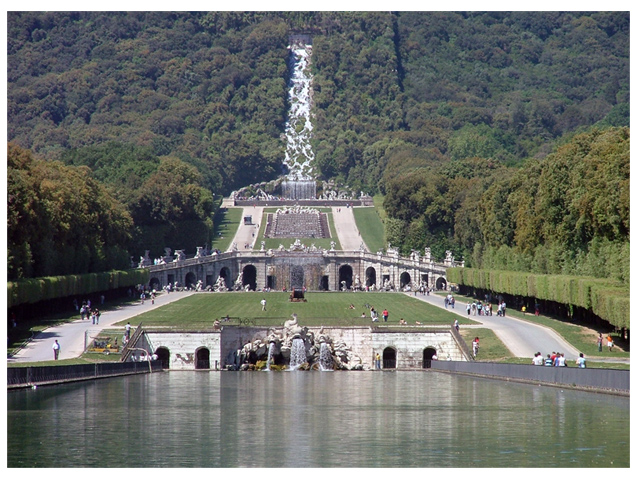 particolare della reggia di caserta