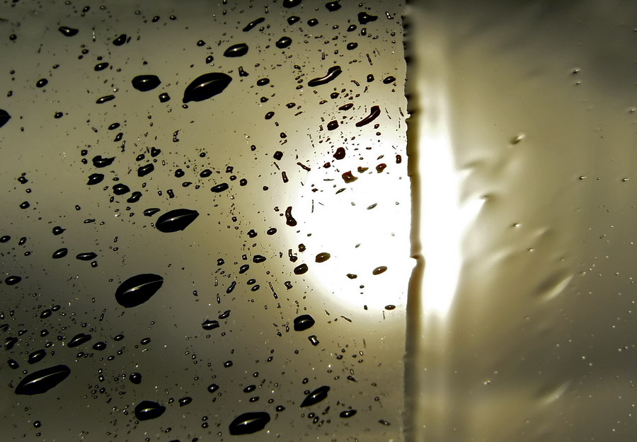 Composizione di acqua e luce 2