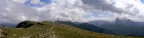 Foto panoramica realizzata da 4 scatti fatti oggi, 20 agosto 2006 e congiunti con programma Panorama Maker.
Sulla destra si notano il gruppo del Sella, Marmolada, Sassolungo e Sassopiatto.