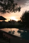 tramonto in piscina tramonto in piscina