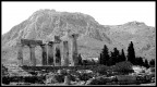 Rovine dell'antica Corinto.
Scattata con la povera Nikon S1, fida compagna di viaggio in terra ellenica.
Criticate gente criticate... per favore :D