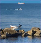 Il taglio � volutamente alto per dare pi� forza alle linee delle barche.

Qualsiasi commento � sempre gradito