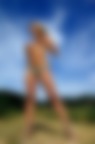 Un bellissimo cielo con bellissima donna davanti......... Un bellissimo cielo con bellissima donna davanti.........