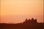 Castello Toscano: controluce al tramonto Castello Toscano: controluce al tramonto