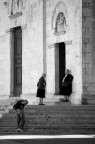 Davanti alla chiesa Davanti alla chiesa