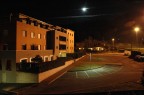 La Luna e la casa rossa La Luna e la casa rossa