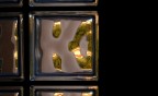 VETRO IN GIOCO DI LUCI VETRO IN GIOCO DI LUCI