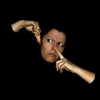 Un esperimento con fondo e abiti neri!

Consigli e critiche graditissimi

Ciao a tutti

Roby